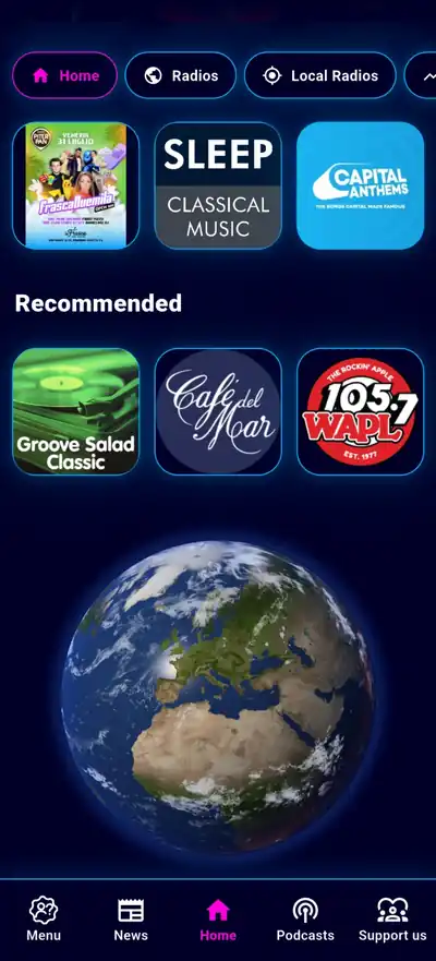 Schermata dell'app Universe Radio con elenco radio nel tema scuro